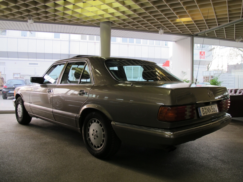 Mercedes W126