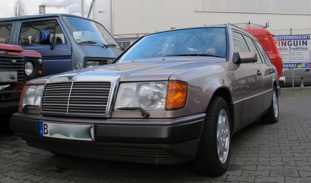 W124 Mercedes T-Modell