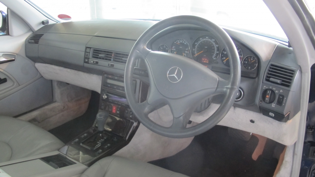 Mercedes SL R129 zu verkaufen - Rechtslenker in Top Zustand